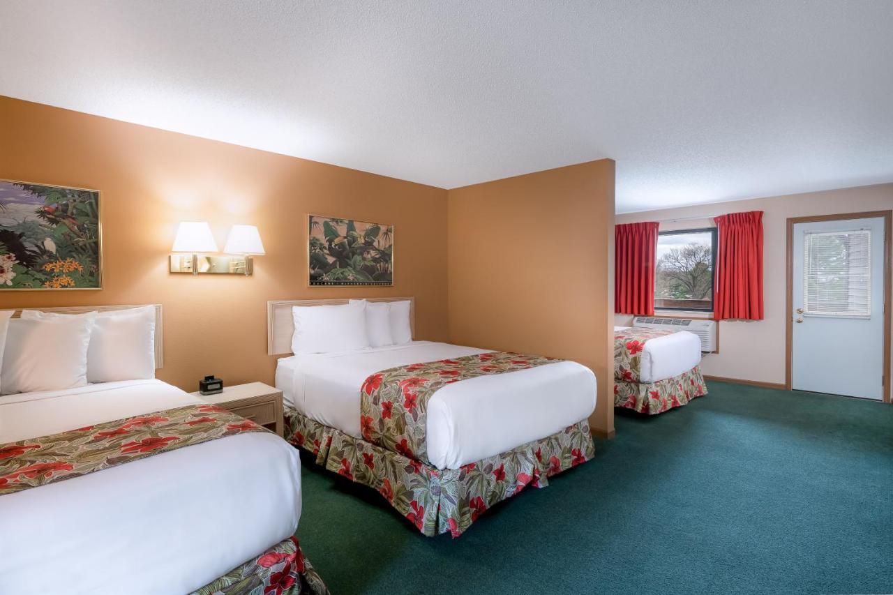 Aloha Beach Resort Wisconsin Dells Exterior foto